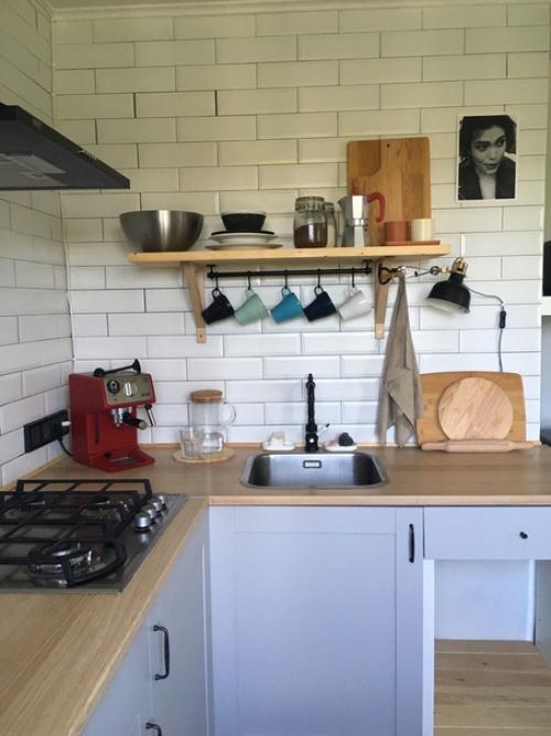 Ремонт нашего подписчика Станислава Белькова в однокомнатной квартире 30 м 2 делался своими силами и вдохновлен скандинавскими интерьерами. 05