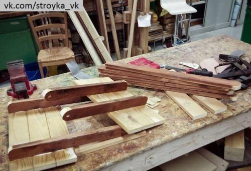 Складной стол.  Стол, который мы предлагаем сделать в данном мастер-классе, не претендует на оригинальность, но вот оспорить его удобство сложно. 07