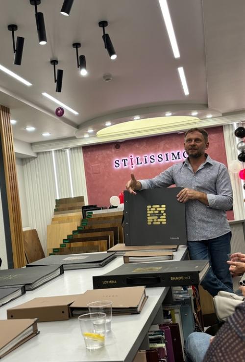 Посетила презентацию новых коллекций обоев Loymina Group в доме интерьера 