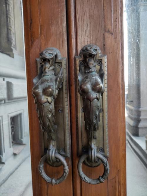 Наконец подьехали к владимирскому дворцу. 01