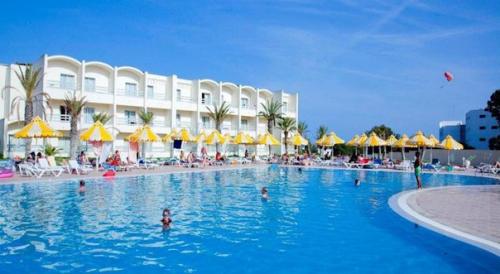 Лучшие отели 3-4-5* на самых популярных курорта Туниса. 08