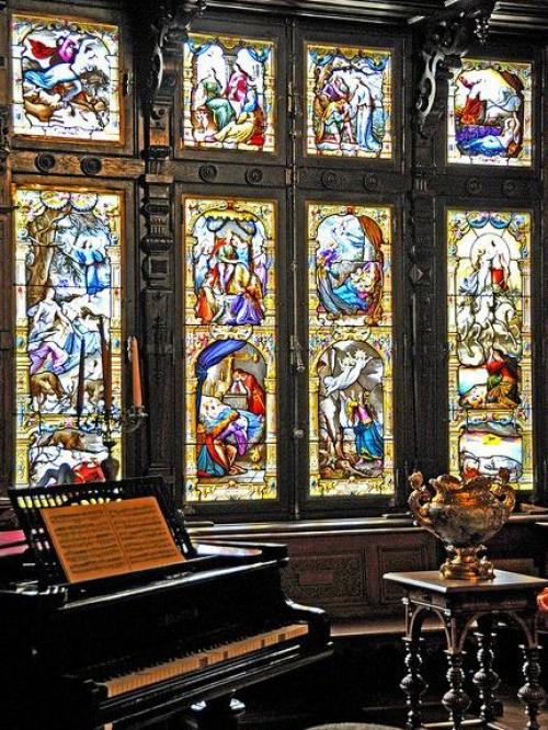 Замок пелеш. Замок пелеш (Castelul Pele) расположен в живописном месте карпат, неподалеку от города синая в Румынии. 03