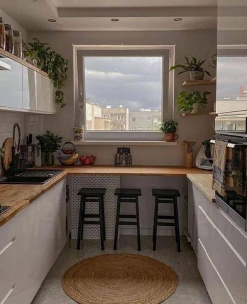 Вроде и квартирка маленькая. 03