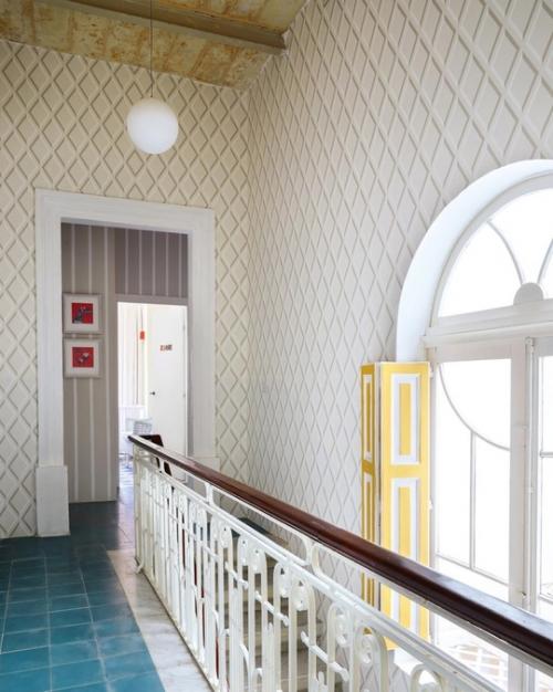 Дом с летним настроением на Мальте: принты, свет и воспоминания. 02