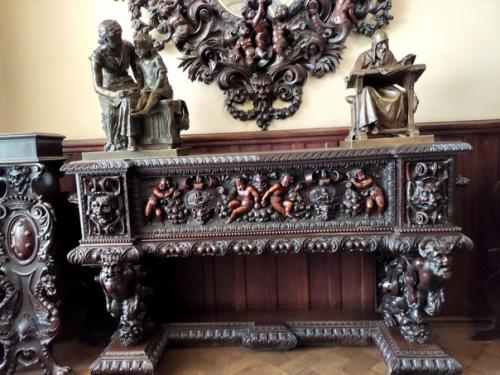 Наконец подьехали к владимирскому дворцу. 09