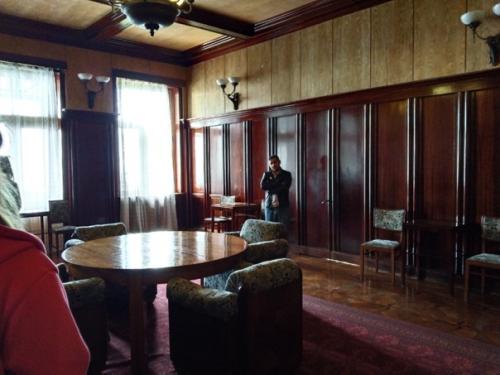 Изабхазиислюбовью.  Сталин страдал манией преследования и множеством комплексов по поводу своего внешнего вида. 06