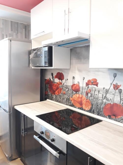 Кухню делали, своими руками 2 года, были голые стены. 02