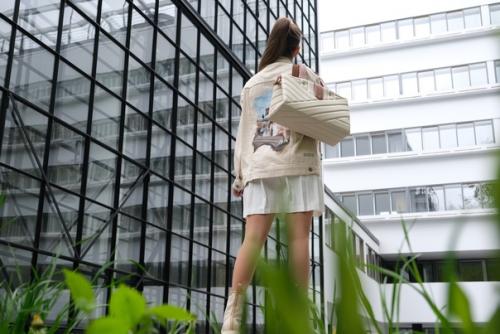 Одни из важнейших понятий, связанных с архитектурой авангарда - пространство и движение. 02