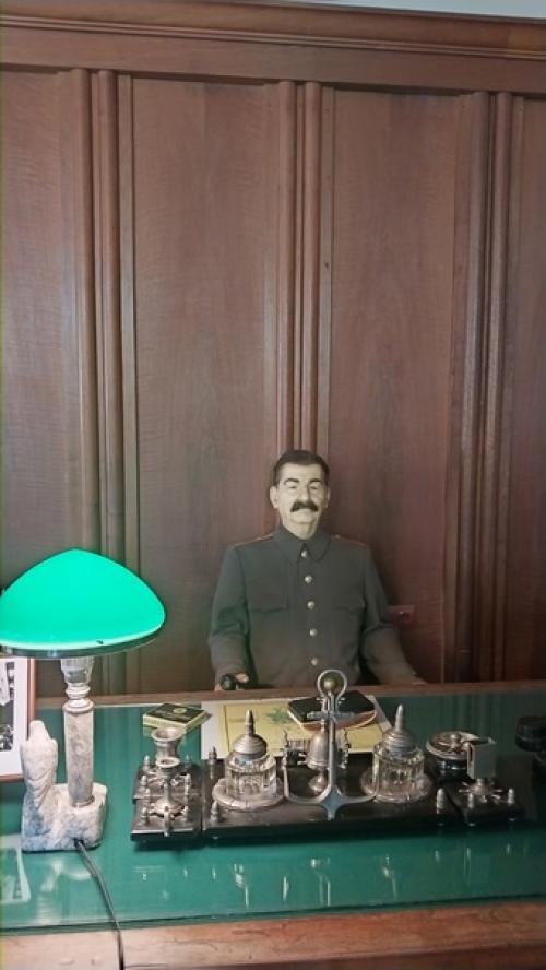 Скрипучая половица.  Ещё три месяца назад, когда покупала билеты на море, я знала, что обязательно приеду сюда. 03