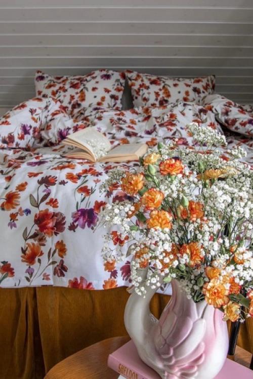 Цветочные узоры на постельном белье не обязательно должны быть старомодными или неряшливыми. 05