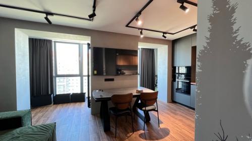 Декоративная штукатурка в интерьере квартиры в ЖК Атлантида. 04