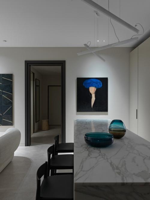 Светлана ли, архитектор Attic Studio, рассказывает о создании интерьера для молодого предпринимателя, ценящего практичность и комфорт. 02