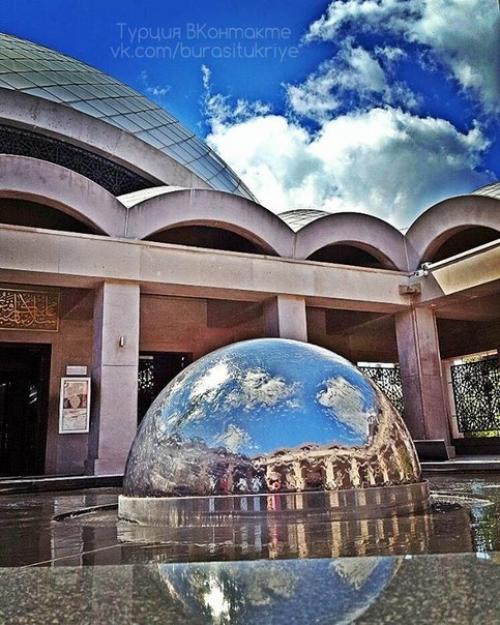 Мечеть шакирин?  Akirin Camii, расположенная в районе ускюдар азиатской части Стамбула - одна из самых современных мечетей Турции. 01