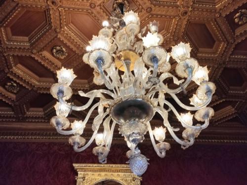 Наконец подьехали к владимирскому дворцу. 04