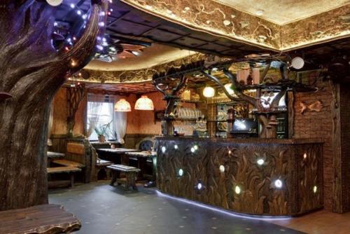 Необычный дизайн в Forrest Cafe на лиговском. 02