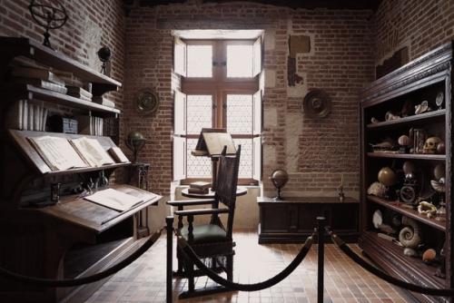 Clos Luc (рус. 02