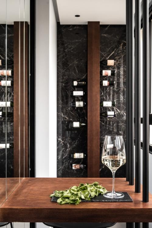 Современная квартира в темных тонах 103 м ч. 1. 02