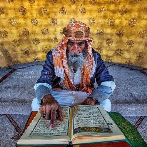 Мечеть шакирин?  Akirin Camii, расположенная в районе ускюдар азиатской части Стамбула - одна из самых современных мечетей Турции. 05