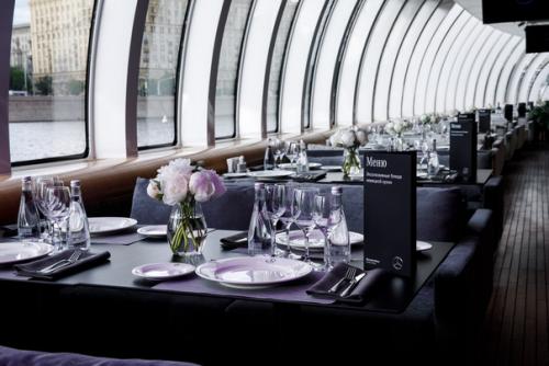 Современная роскошь и эксклюзивная мобильность Mercedes - Benz - теперь и на воде! 03