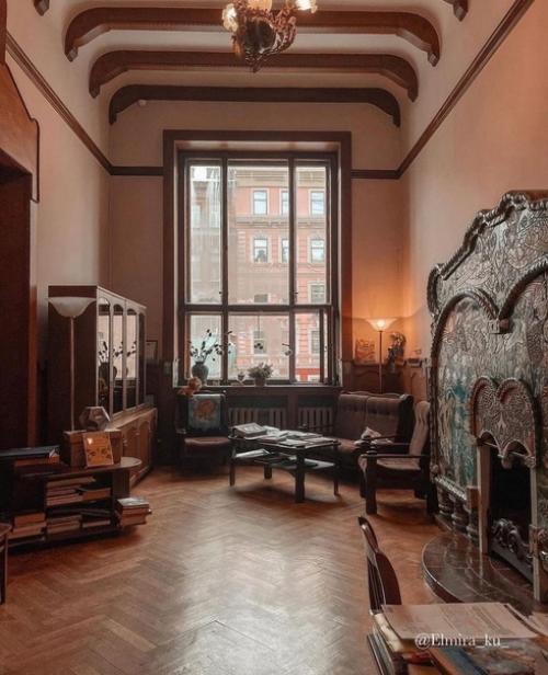 Восхитительный кaмин в доме Бaжaновa. 01