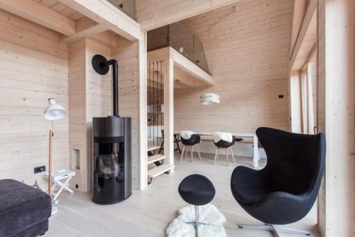 Архитекторы Studio Pikaplus спроектировали деревянный дом площадью 83 кв. 02