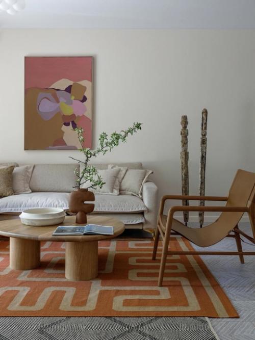 Современный дом с французским настроением и этническими акцентами. 01