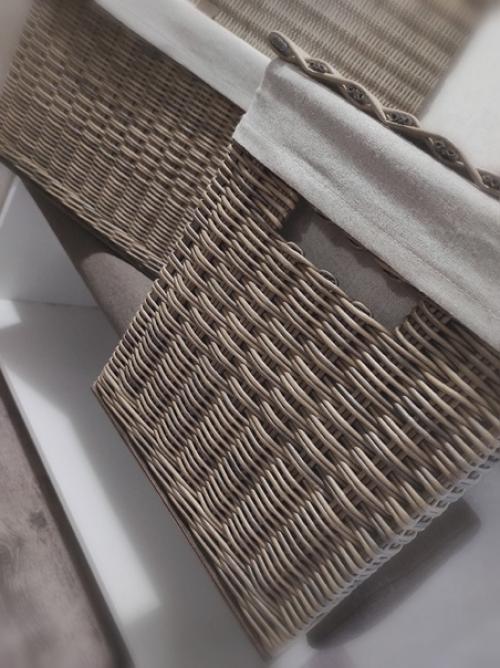 Две корзины для белья. 02