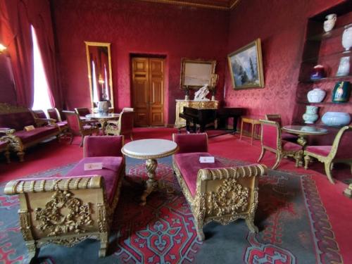 Наконец подьехали к владимирскому дворцу. 03