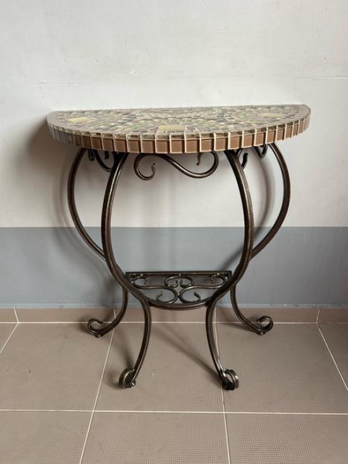 Полукруглая консоль Земляничная Поляна идеальна для прихожей, гостиной, спальни или балкона! 01