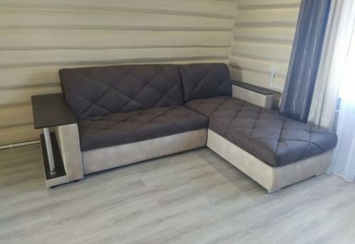 Лакки с оттоманкой в интерьере наших клиентов. 01