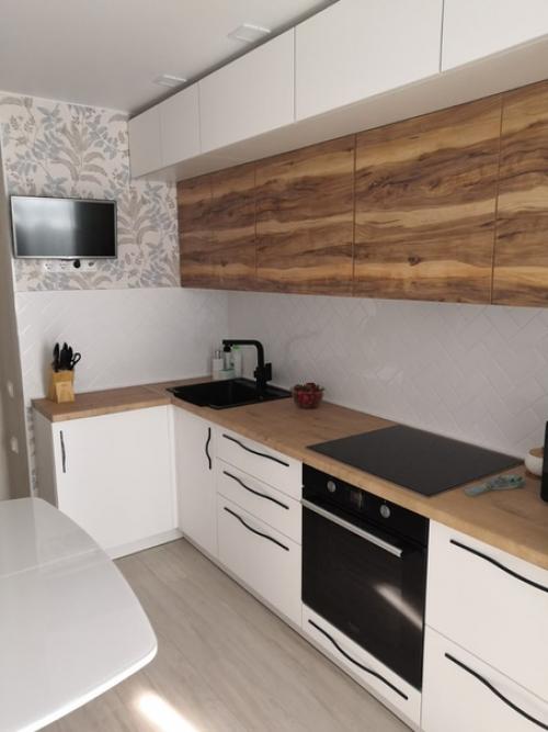 Покажу и свой ремонт) продумывала всё сама, вот и результат. 01