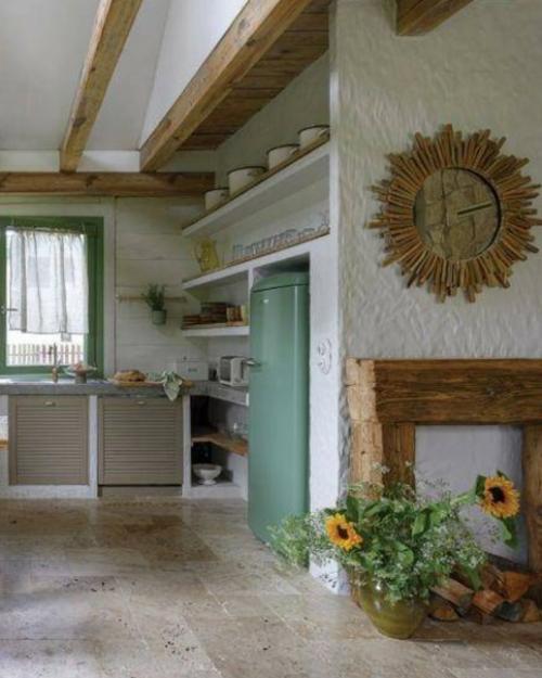 Дом с зелеными ставнями. 01