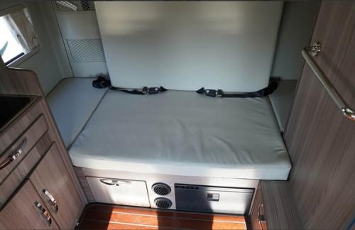 Пять лет назад компания FAW Jiefang начала выпускать флагманскую высококлассную серию FAW Jiefang J7 Eagle. 04