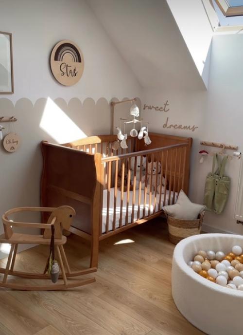 Дизайн этого дома ещё раз доказывает, что настроение, атмосферу и красоту интерьер получает благодаря декору. 06