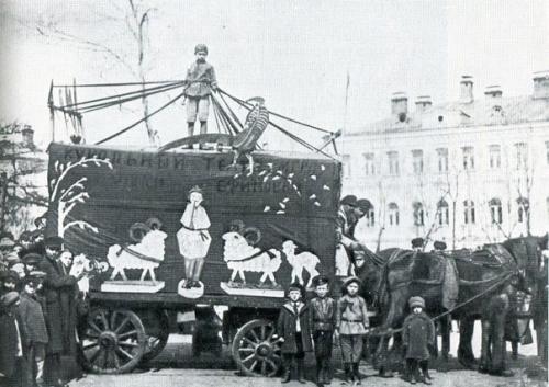 Буква Е.  Ефимовы Иван Семёнович (1878-1959) и Нина Яковлевна Симонович - Ефимова (1877-1948). 01