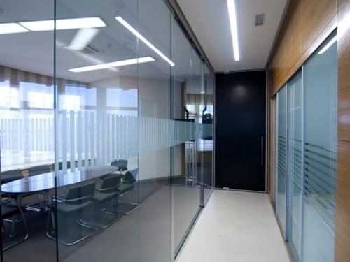 Цельностеклянные перегородки: виды, выбор и монтаж. 03