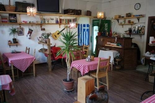 Из Петербурга в Грецию: где в городе совершить гастрономическое путешествие. 03