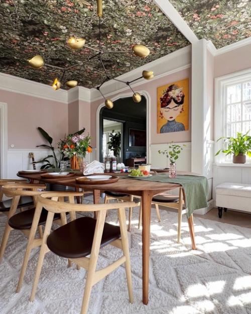 Темой этого дома является природа, за цветовую основу которого был взят зелёный и коричневый цвета. 03