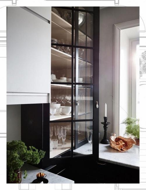 Темный цвет стены. 09