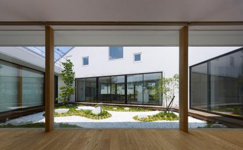 Современный дом - крепость в Японии. 06