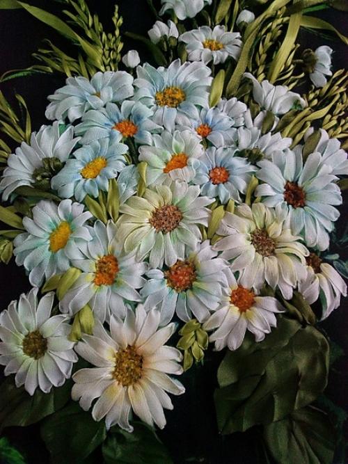 Еще немного ромашек - символа чистоты, любви и семьи в моих вышивках! 05