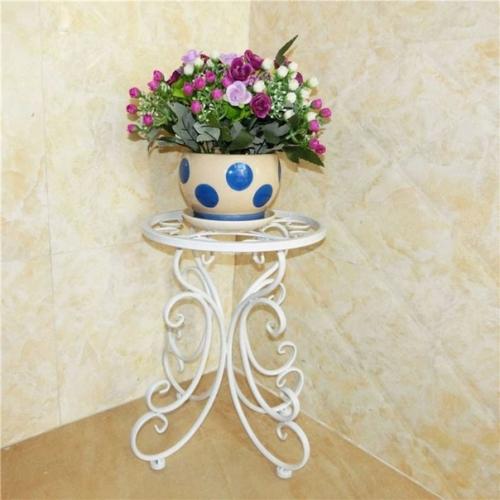 5 способов разместить цветочные горшки, которые не помещаются на подоконнике. 01