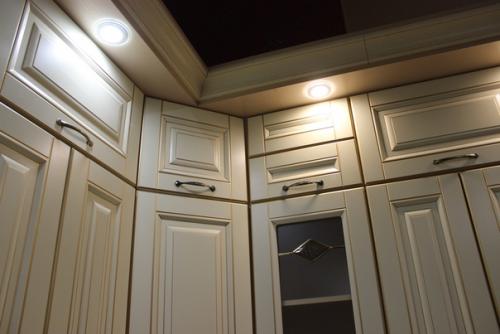 Наконец то собрал кухню и она придала жилой вид. 09