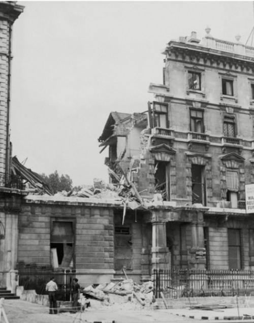 Невероятный дом детства королевы Елизаветы, который подвергся бомбардировке. 04