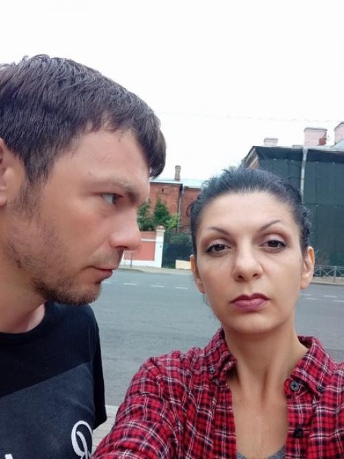 Для счастья не надо почти ничего или всего и побольше. 02