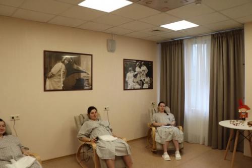 В родильном доме N10 состоялось праздничное мероприятие, посвященное дню семьи, любви и верности. 07