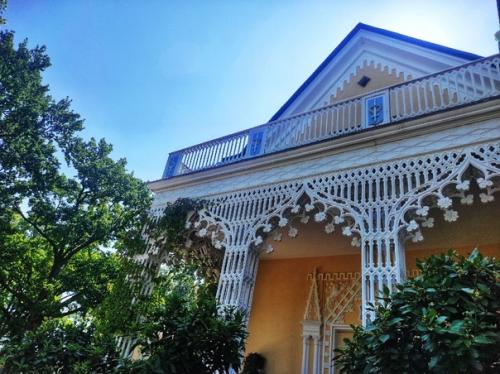 Я еще в прошлую поездку запомнила, что Александрия - это как-то очень про уют, обыденность и негромкое семейное счастье. 01