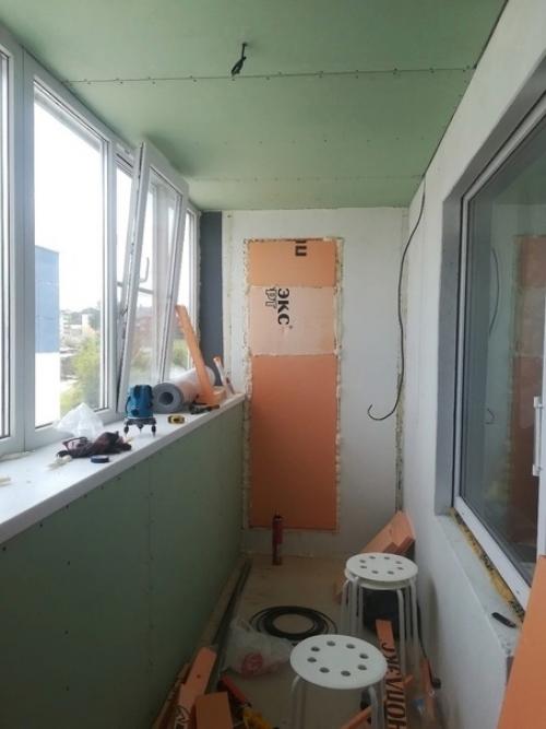 Какой хорошенький ремонт на балконе получился. 02