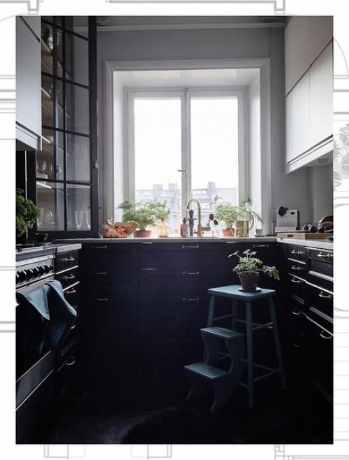 Темный цвет стены. 07