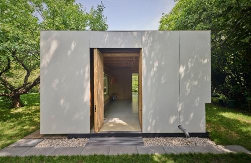 Дача своими руками: фанера снаружи и внутри, наливные полы, листовой пластик HPL на фасаде. 01